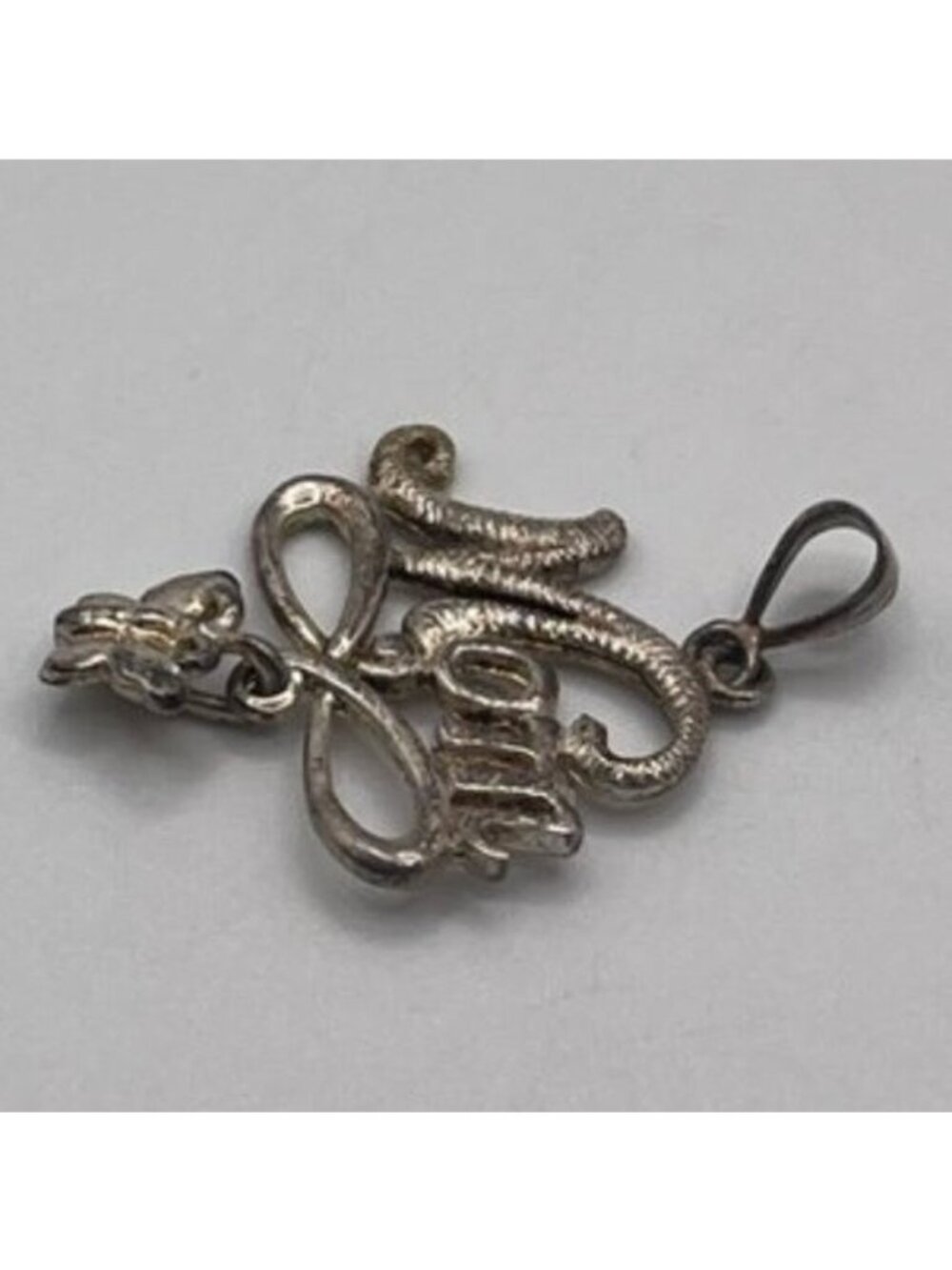 Sterling Silver "MOM" Pendant on Sterling Silver Box Chain - Picture 4 of 8